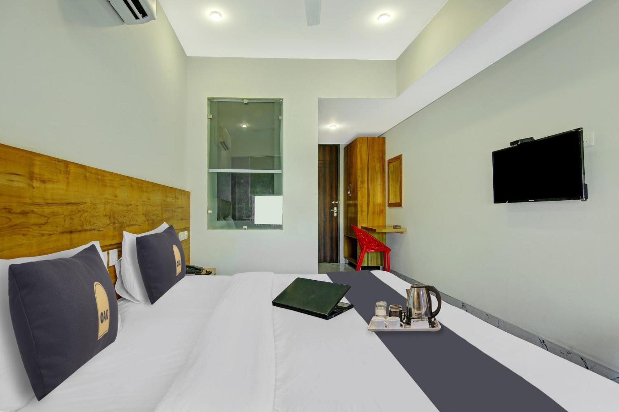Super Townhouse Geetanjali Inn Γκουργκάον Εξωτερικό φωτογραφία