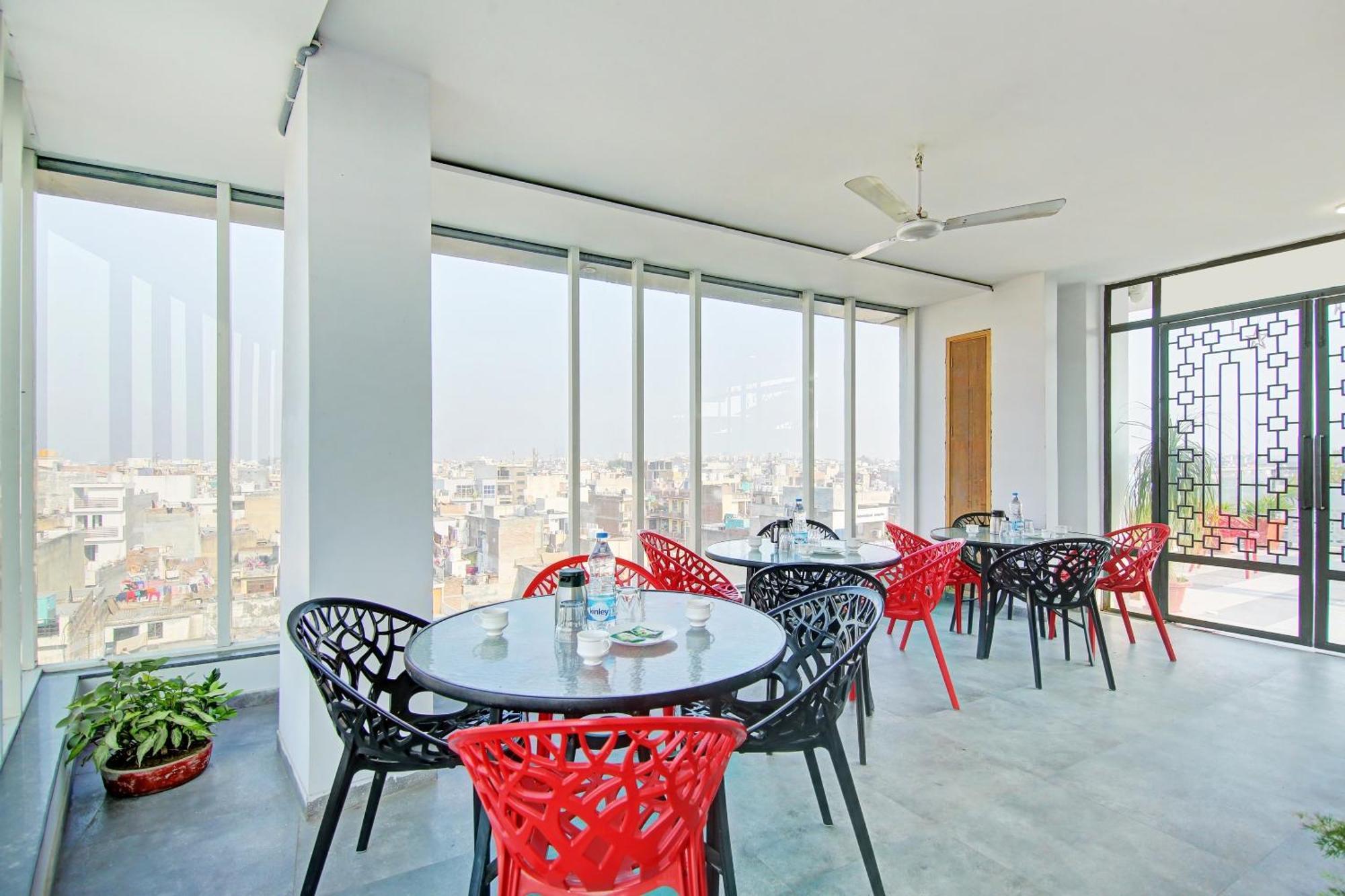 Super Townhouse Geetanjali Inn Γκουργκάον Εξωτερικό φωτογραφία