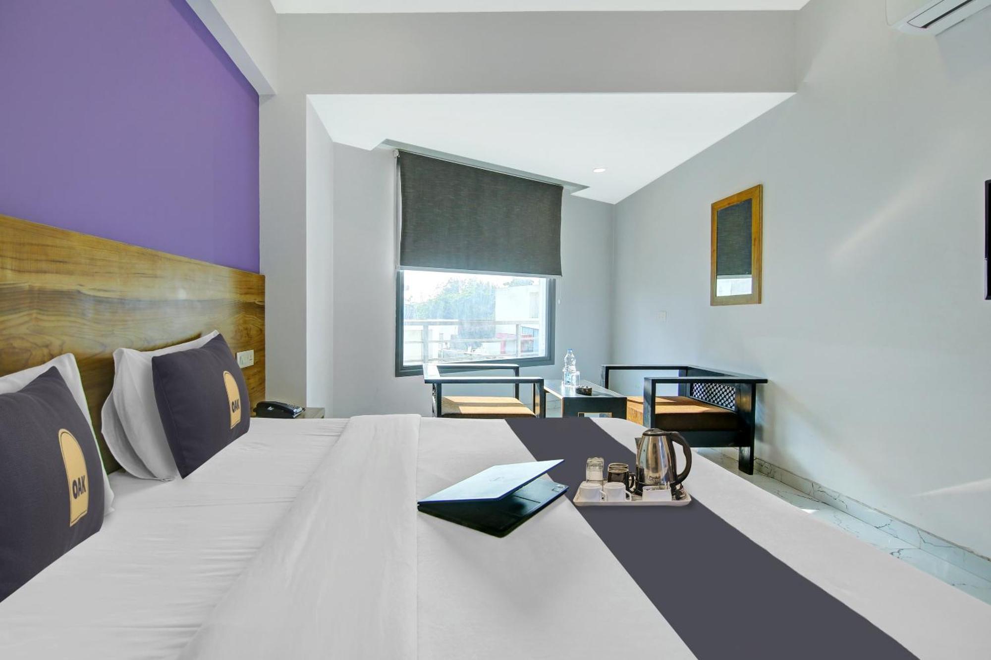 Super Townhouse Geetanjali Inn Γκουργκάον Εξωτερικό φωτογραφία